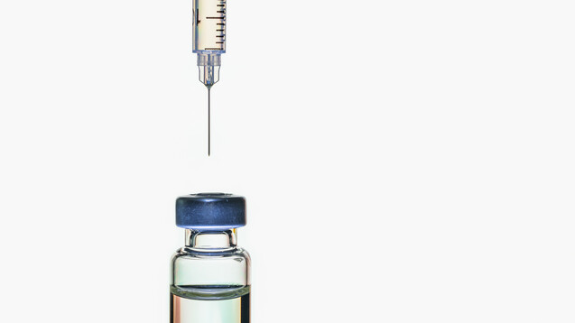 Die ersten wirksamen Passivimpfstoffe wurden1890 eingeführt: gegen Diphtherie und Tetanus. (c / Foto: phichak / stock.adobe.com)