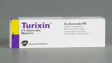 Wenn Turixin nicht lieferbar ist, können Apotheken Mupirocin Nasensalbe auch selbst herstellen. (Foto: GSK)