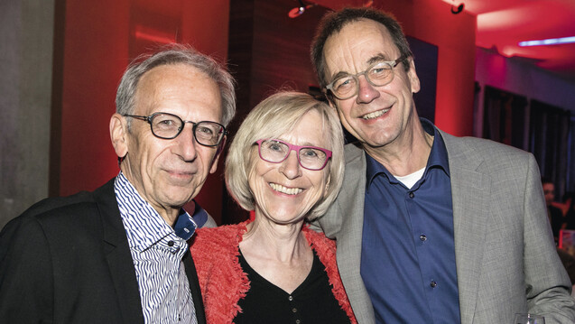 Peter Ditzel (links) mit Ehefrau Reinhild Berger und Christian Rotta (s / Foto: Schelbert)