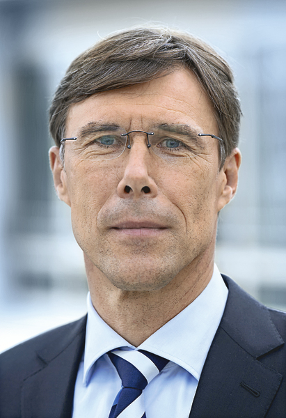 Portrait Dr. Joachim Hasenmaier