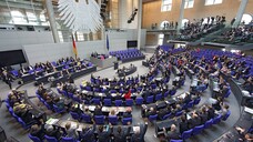 Erst ab 20 Mitarbeitern müssen Betriebe zukünftig einen Datenschutzbeauftragten bestellen. Das hat der Bundestag beschlossen. (c / Foto: imago images / epd)