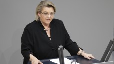 Die Grünen-Politikerin Kordula Schulz-Asche hat sich für einen Bericht des BfArM und des BMG zum Thema Iberogast im Gesundheitsausschuss des Bundestages eingesetzt. (Foto: Imago)