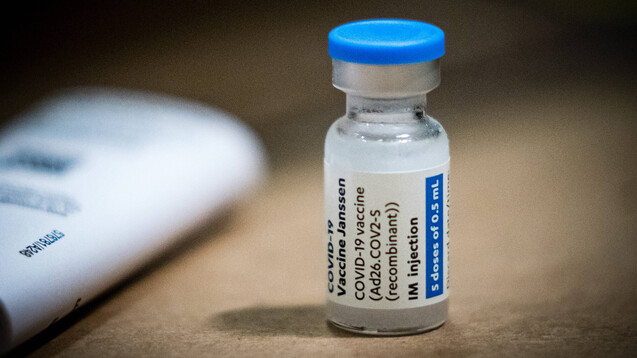 Demnächst kann der Impfstoff Janssen COVID-19 Vaccine verabreicht werden. Einige Punkte müssen dabei beachtet werden. (Foto: IMAGO / ANP)