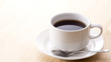 In der Kaffeepause entstand die Idee, Ibuprofen mit Coffein in einem Schmerzmittel zu kombinieren. (c / Foto: stock.adobe.com)