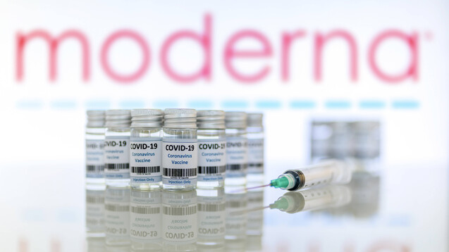 Auch Italien bekommt weniger Impfstoff als erwartet. Offenbar hat Moderna Schwierigkeiten bei der Lieferung von Dosen. (Foto: imago images / Future Image)