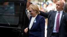 Wie fit ist sie? Clintons Schwächeanfall sorgt für Spekulationen. (Foto: picture alliance / AP Photo)