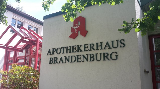 Der Apothekerverband Brandenburg bleibt beim Honorar wachsam. (Foto: DAZ.online)