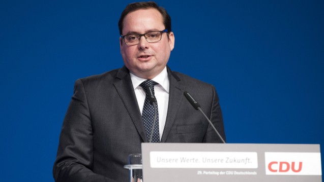 Thomas Kufen (CDU), Oberbürgermeister der Stadt Essen, findet, dass die Leistungen und Beratungen der Apotheker nicht durch das Internet ersetzbar sind. (Foto: Imago)