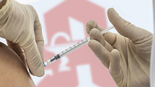 Gilt die COVID-19-Impfpflicht auch für impfende Apotheker?