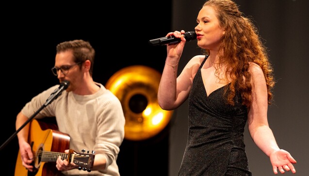 Musikalisch durch den Abend führte PTA und Sängerin Lea Würz.