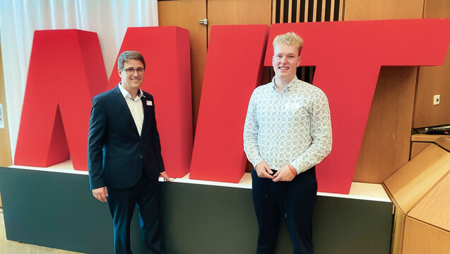 Benedikt Bühler (rechts) und der neue MIT-BaWü-Chef Bastian Atzger wollen den Präsenzapotheken den Rücken stärken. (Foto: MIT Kreisverband Karlsruhe Stadt)