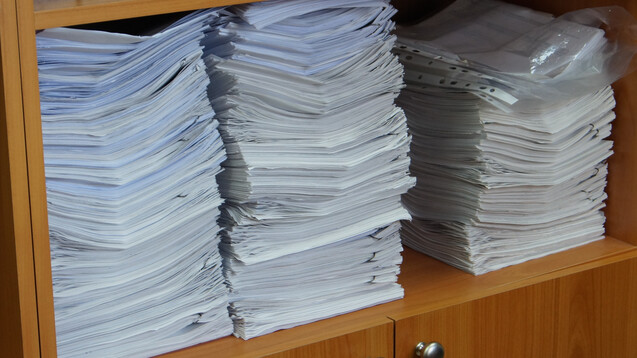 Wann müssen Papierbelege in Apotheken noch aufbewahrt werden? (Foto: MaZi / AdobeStock)