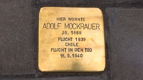 Stolperstein für Apotheker Adolf Mockrauer  
