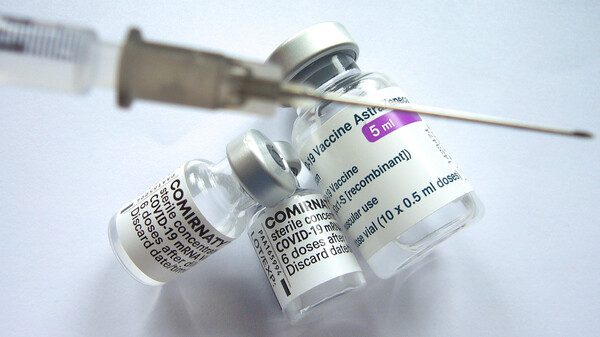 Erneut 3,2 Millionen Impfdosen für Praxen, J&J fällt wieder aus