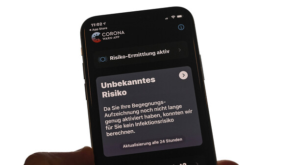 Regierung stellt Corona-Warn-App vor