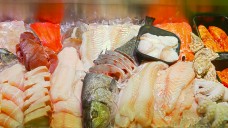 Fischallergiker müssen unter Umständen nicht ein Leben lang auf jeglichen Fisch verzichten. (Foto: Andre Bonn / stock.adobe.com)                              