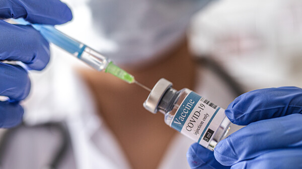 EMA prüft ersten COVID-19-Impfstoff