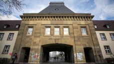 Die Uni Mainz sieht Teile der Verträge nun als Fehler an, während für das Forschungsministerium kein Problem besteht. (Foto: dpa / picture alliance)