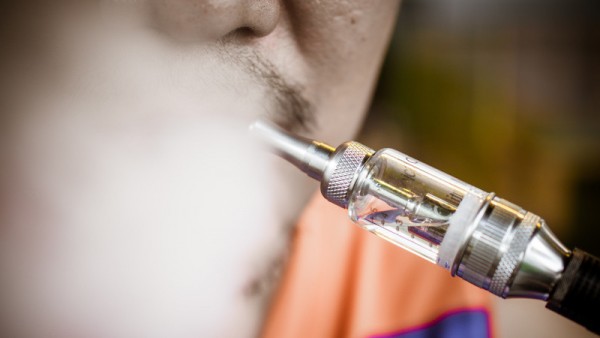 Verkaufsverbot von E-Zigaretten an Jugendliche beschlossen 