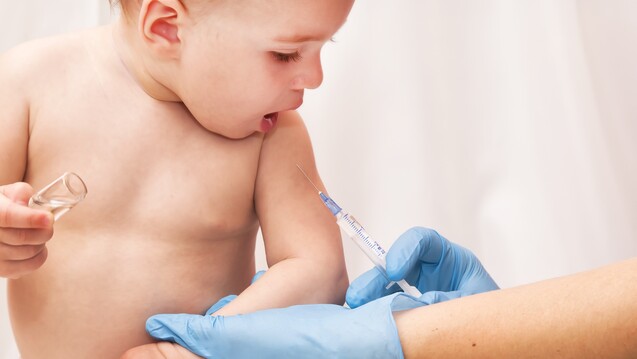 Kommt die Masern-Impfpflicht für Kita- und Schulkinder? Jens Spahn will einen Gesetzesvorschlag vorlegen. (b/Foto: sonar152 / stock.adobe.com)