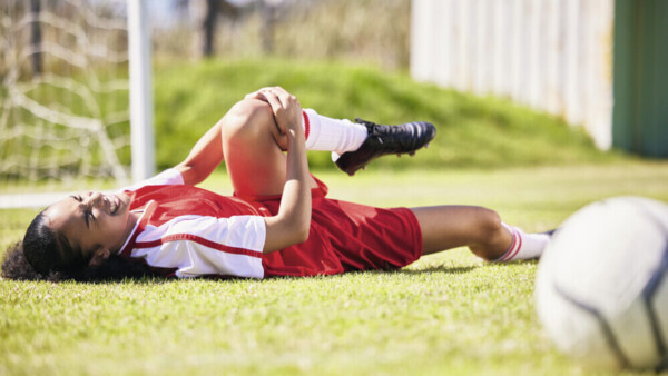 Wann sind Sportverletzungen ein Fall für die Selbstmedikation?