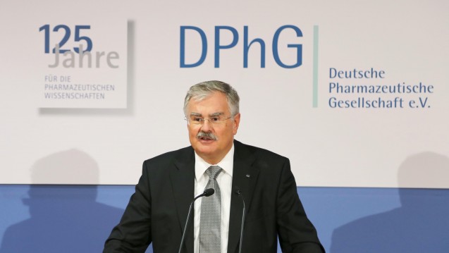 Die DPhG lehnt das EuGH-Urteil ab. Präsident Laufer hat gemeinsam mit der Fachgruppe „Klinische Pharmazie" eine Stellungnahme verfasst. (Foto: diz / daz)