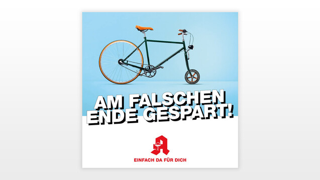 Mit Fahrrädern und großen Zeitungsanzeigen will die ABDA die Bundestagsabgeordneten auf die Nöte der Apotheken aufmerksam machen. &nbsp;(a / Bild: ABDA)