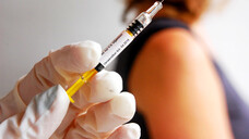 Impfen in der Apotheke wird kontrovers diskutiert. (Foto: miss_mafalda/stock.adobe.com)                                                                                                        