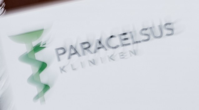 Der private Klinikkonzern Paracelsus hatte vor Weihnachten Insolvenz angemeldet.  (Foto: Peter Steffen/dpa )