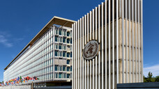 Das Hauptgebäude der Weltgesundheitsorganisation in Genf, Schweiz. Von dort aus verfolgt man mit Sorge die Enwicklung des Affenpocken-Ausbruchs. (Foto: hectorchristiaen/AdobeStock)