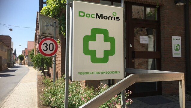 In den Räumen einer ehemaligen Apotheken wollte sich DocMorris mit seinem Automaten niederlassen. Das hält nun auch das Verwaltungsgericht Karlsruhe für unzulässig. ( r / Foto: diz/ DAZ.online)