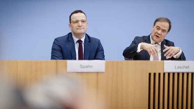 Bundesgesundheitsminister Jens Spahn und NRW-Ministerpräsident Armin Laschet werben gemeinsam für mehr Zusammenhalt im Land und in der CDU. (c / Foto: imago images / photothek)