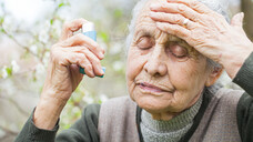 Spritzen statt inhalieren: Die Zahl der Antikörper in der Asthmatherapie nimmt zu. ( r / Foto: Ocskay Mark / stock.adobe.com)