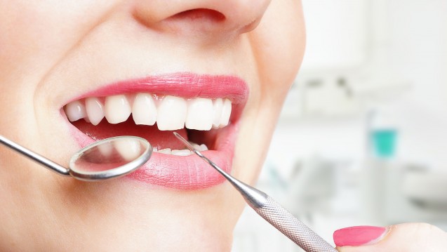 Bei Parodontitis verordnen Zahnärzte häufig das Antibiotikum Clindamycin. (Foto:  underdogstudios / Fotolia)