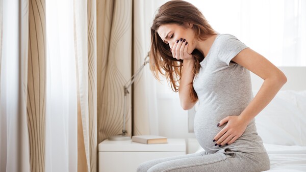 Was hilft bei Schwangerschaftsübelkeit?