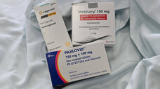Molnupiravir ist in der EU noch nicht zugelassen, Remdesivir und Nirmatrelvir / Ritonavir aber schon. Diese beiden könnten im Verlauf der Corona-Pandemie immer wichtiger werden. (s / Foto: IMAGO / Independent Photo Agency Int.)