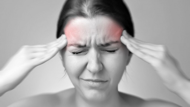 Migräne-Patienten sind offenbar gefährdet, einen Schlaganfall, Herzinfarkt, Thrombose, Lungenemolie oder eine Herzrhythmusstörung zu bekommen. (Bild: von Schonertagen / adobe.stock.com)
