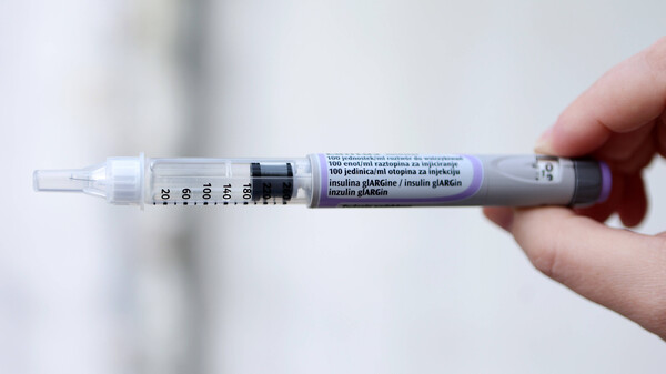 Verursacht Insulin glargin bereits nach Minuten Hypoglykämien?