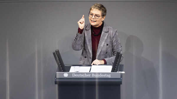 Bundestag beschließt neue Corona-Regeln 