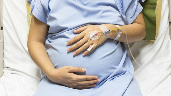Schwangerschaftserbrechen: Neue Sicherheitshinweise zur Therapie 