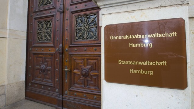 Die Staatsanwaltschaft Hamburg und die Polizei haben am heutigen Vormittag 47 Objekte in mehreren Bundesländern durchsucht. Bei Ärzten, Apothekern und Zyto-Unternehmen besteht der Verdacht auf Abrechnungsbetrug. (c / Foto:: imago images / Lars Berg)