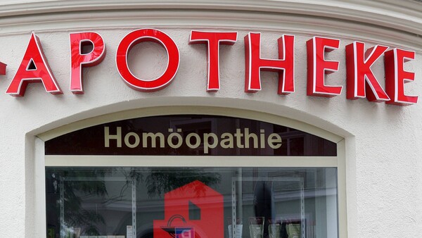 „Homöopathie: Nur Integration in  Pharmazie und Medizin ermöglicht Qualitätskontrolle“