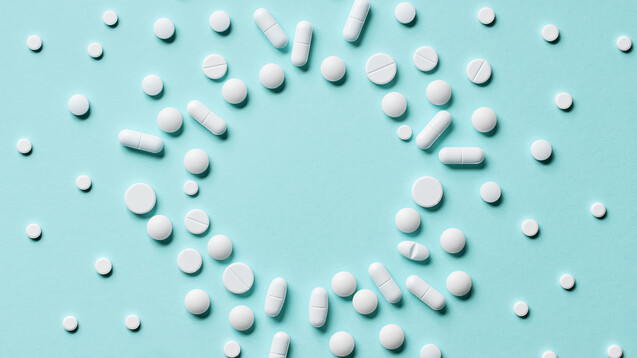 Tabletten sieht man leider nicht an, ob sie verunreinigt sind. (Foto: Mara Zemgaliete / AdobeStock)
