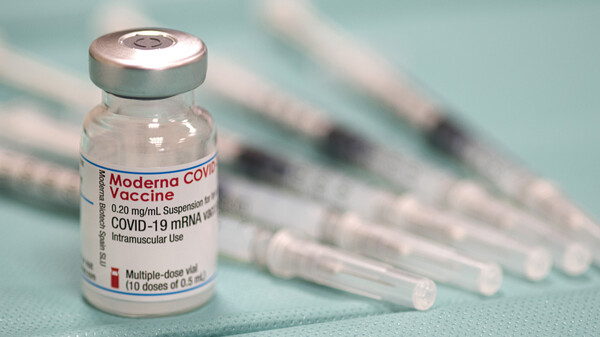 Neuer variantenspezifischer Impfstoff gegen Omikron ab Anfang 2022? 