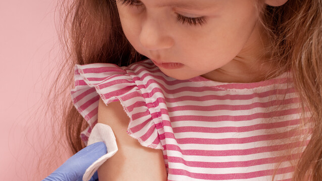 Zu wenige Kinder erhalten in Deutschland die von der STIKO empfohlenen Standardimpfungen. (Foto: Stanislaw Mikulski / AdobeStock)