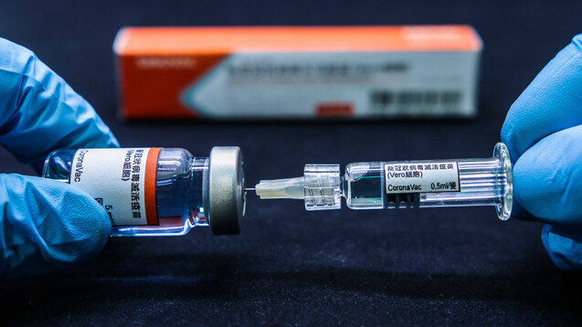 Auch China beteiligt sich künftig an der weltweiten Impfstoff-Initiative Covax. (Foto: imago images / Fotoarena)