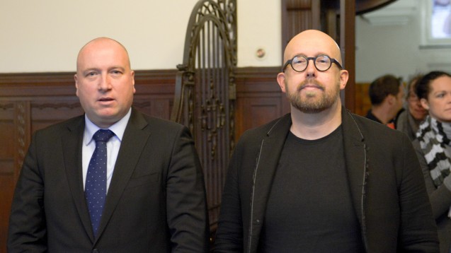 Rechtsanwalt Prof. Carsten Wegner und sein Mandant Thomas Bellartz haben Probleme mit der Staatsanwaltschaft. (Foto: Külker)