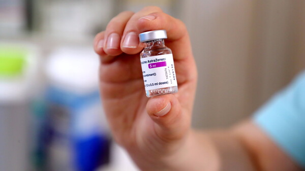 COVID-19-Impfstoff von AstraZeneca – kommt bald die Zulassung in den USA?