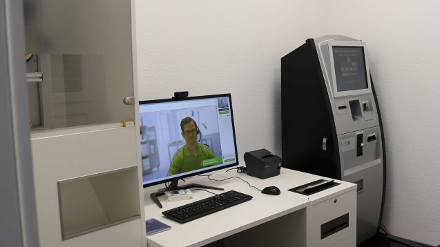 Und schon wieder geöffnet: Die Video-Abgabestelle von DocMorris in Hüffenhardt hat nach der Schließung durch das Regierungspräsidium wieder geöffnet. (Foto: diz)