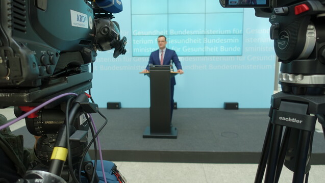 Bundesgesundheitsminister Jens Spahn (CDU) hat am heutigen Mittwoch das von ihm eingebrachte Apotheken-Stärkungsgesetz verteidigt. (s / Foto: bro / DAZ.online)